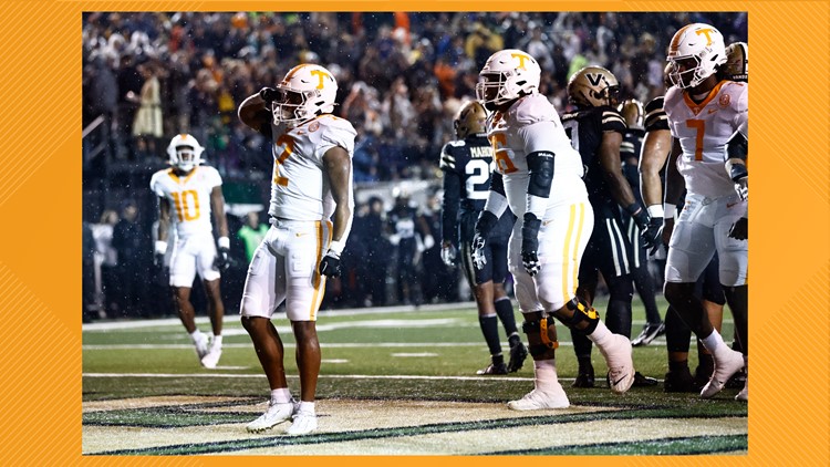 No. 10 Tennessee pummels rival Vanderbilt in final game of the regular season, 56-0