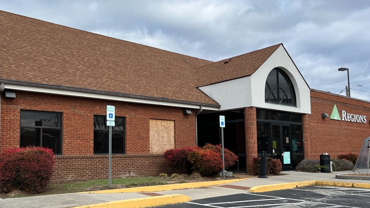 Businessman buys N. Knoxville bank property that was targeted by arsonist