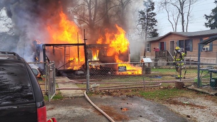 Rural Metro: Dog dies after house fire in North Knoxville Rural Metro: Dog dies after house fire in North Knoxville