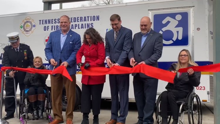 Knox Co. leaders present new Emergency Mobility Equipment Trailer