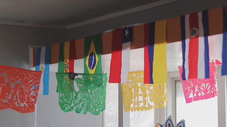 Centro Hispano recruiting ESL volunteers