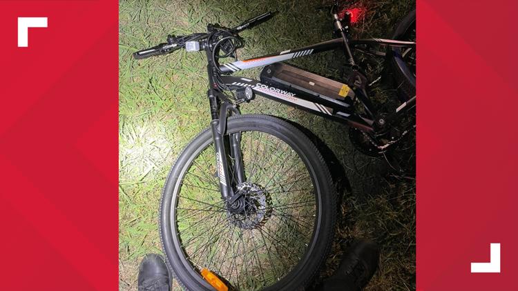 APD officials searching for vehicle, driver involved in hit-and-run on East Hunt Road