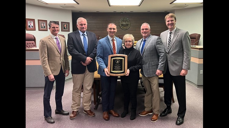 Teaster recognized for decades of service to Pigeon Forge city government