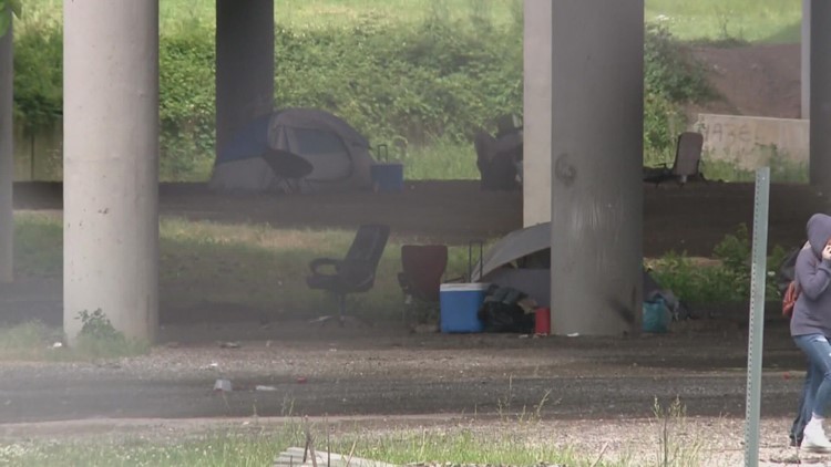 Knoxville and Knox Co. searching for volunteers to help out at warming centers ahead of cold weather