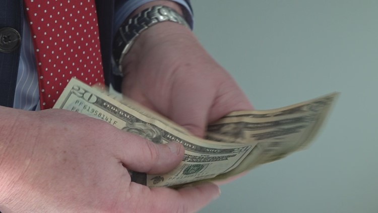 Simple steps to save money, lower debt and kickstart 2024 with good money habits