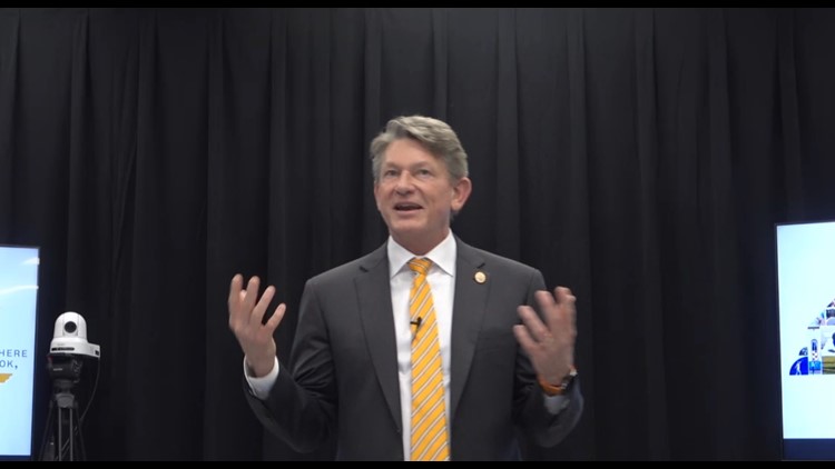 UT trustees eager to explore keeping Randy Boyd on as president for another 5 years