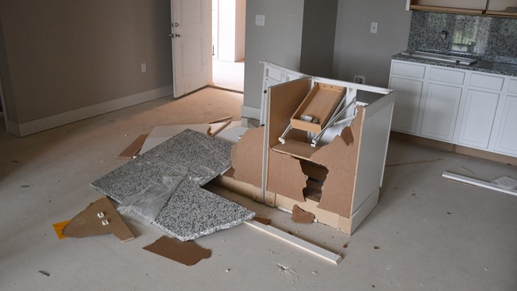 Alcoa Police searching for suspects involved in vandalizing Topside 333 Apartments