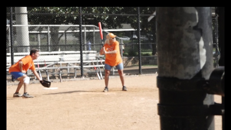 Seniors take swings at twice-weekly Knoxville softball games Seniors take swings at twice-weekly Knoxville softball games