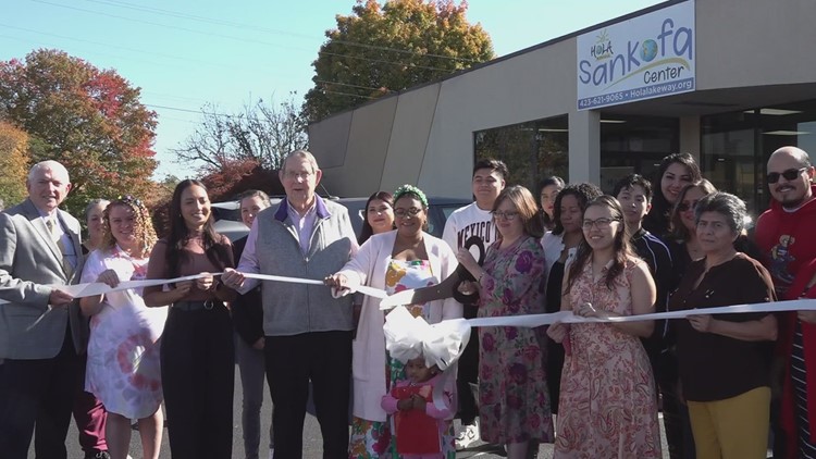 Hola Lakeway expands services to meet needs of the growing Latino community Hola Lakeway expands services to meet needs of the growing Latino community