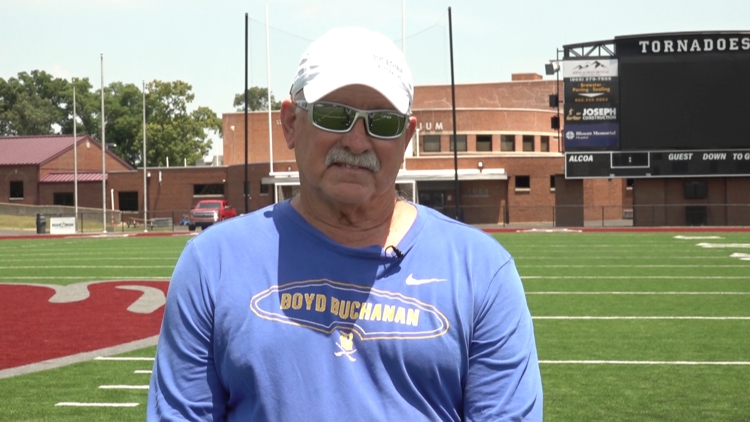 A winningest high school football coach in Tennessee history inducted into National High School Hall of Fame