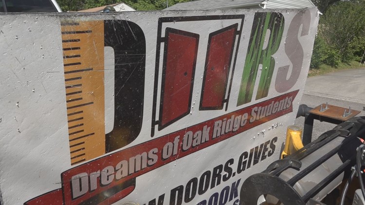 Opening DOORS of opportunity: Formerly incarcerated Oak Ridge man creates non-profit to help students get to college Opening DOORS of opportunity: Formerly incarcerated Oak Ridge man creates non-profit to help students get to college