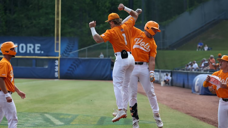 Survive and Advance: Tennessee bats erupt in win against Mississippi State