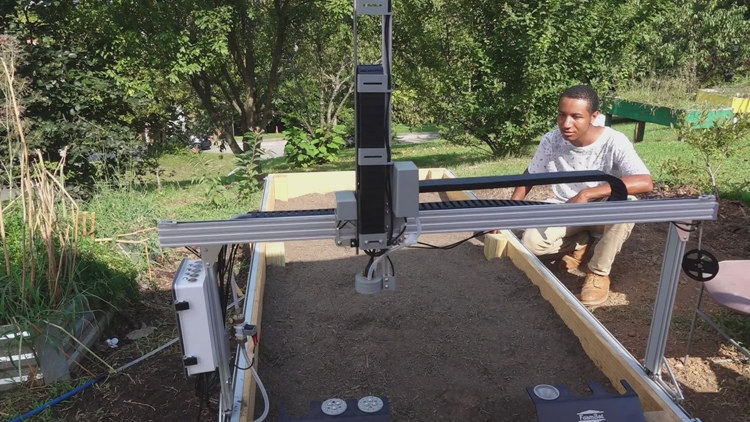 East Knoxville nonprofit is partnering with UT to reduce food insecurity using AI-driven robots