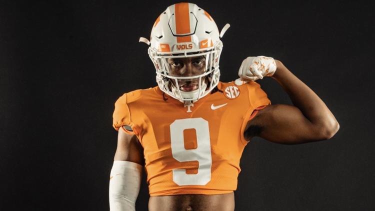 Vols land 4-star class of 2025 linebacker Christian Gass