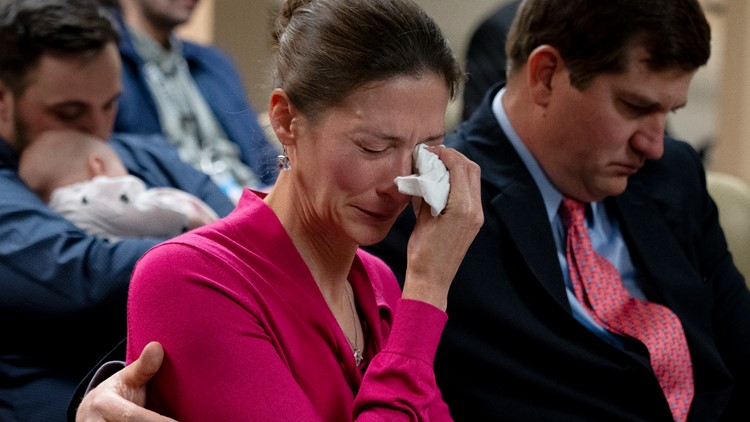 Tennessee court to weigh throwing out abortion ban challenge, blocking portions of the law