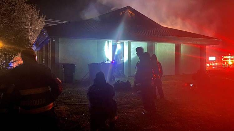 No people or animals hurt after animal hospital catches fire in Morristown