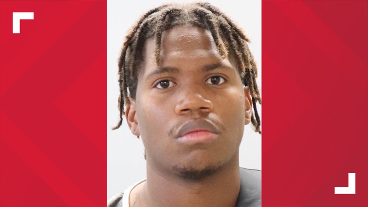 Tennessee football player Savion Herring charged with domestic assault