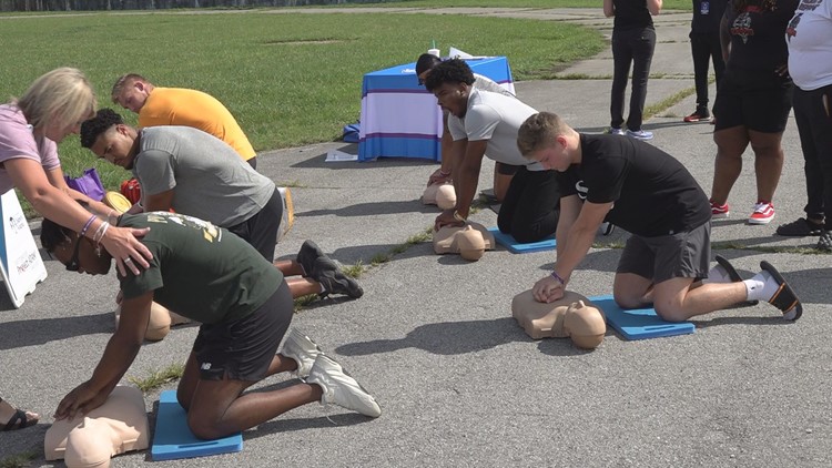 UT football player donates AEDs as he spreads awareness of sudden cardiac arrest among youth athletes