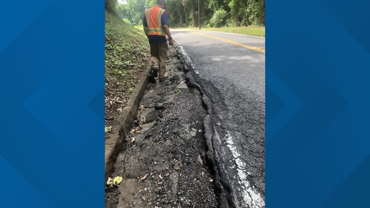 City officials: Crews to widen, rebuild shoulders on Hillwood Drive in South Knoxville