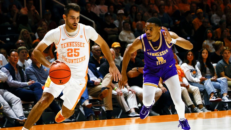 No. 11 Tennessee beats Tennessee Tech in season opener, 75-43