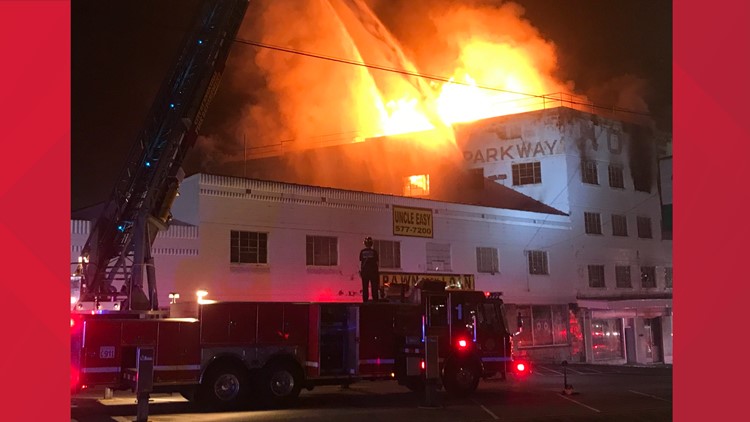 Motel on Chapman Highway catches fire