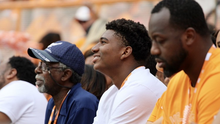 Four-Star Tennessee recruit Jonathan Echols flips commitment to USF