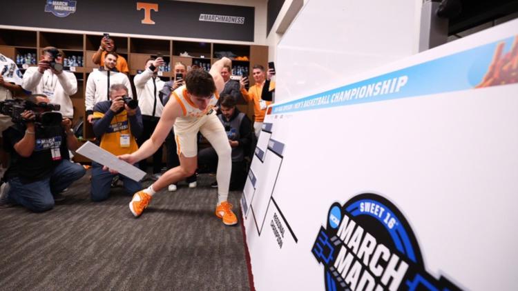 Tennessee clinches Elite 8 berth for the second time in program history