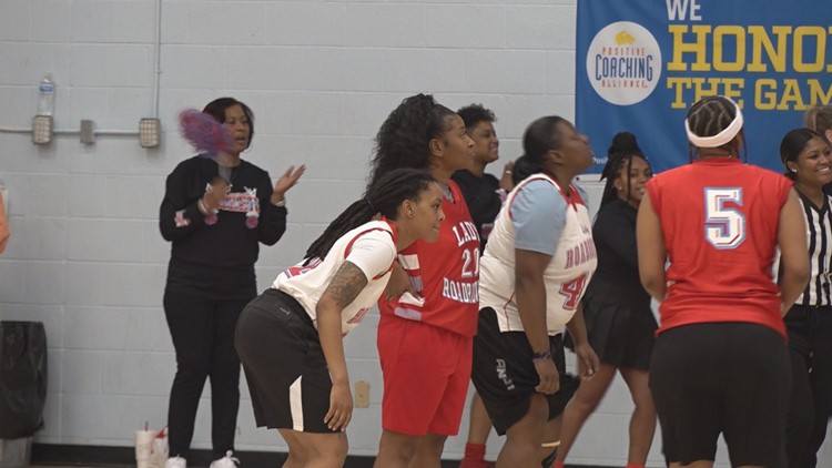 Austin East brings community together to raise money for athletics