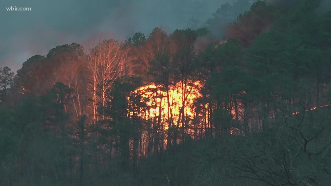 Tennessee National Guard helps fight wildfire near Pigeon