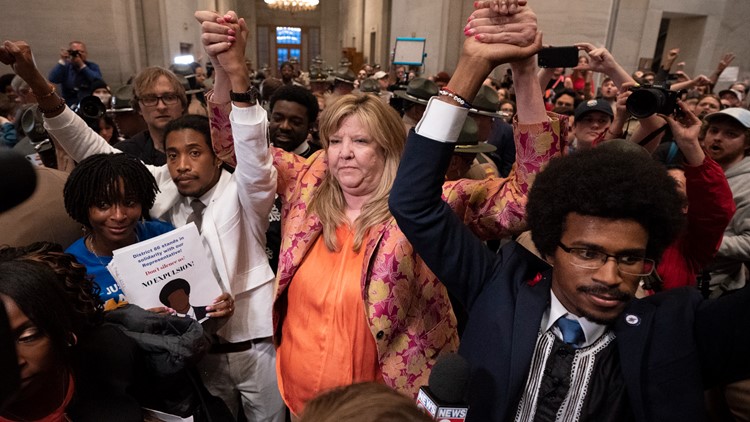 US Senators ask Department of Justice to investigate expulsions of two TN legislators US Senators ask Department of Justice to investigate expulsions of two TN legislators