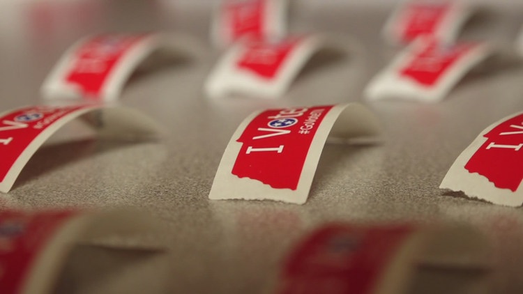 Table collapse breaks machine at Maryville polling place, pauses voting for 15 minutes