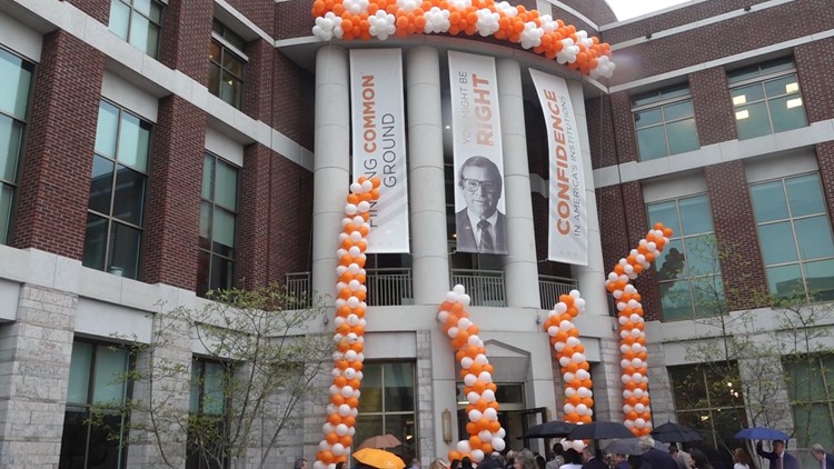 Prominent Tennesseans donate millions for scholarships to help students studying public policy at UT Prominent Tennesseans donate millions for scholarships to help students studying public policy at UT
