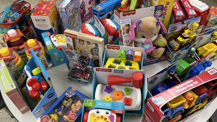 Hope for the Holidays toy drive helps spread Christmas cheer