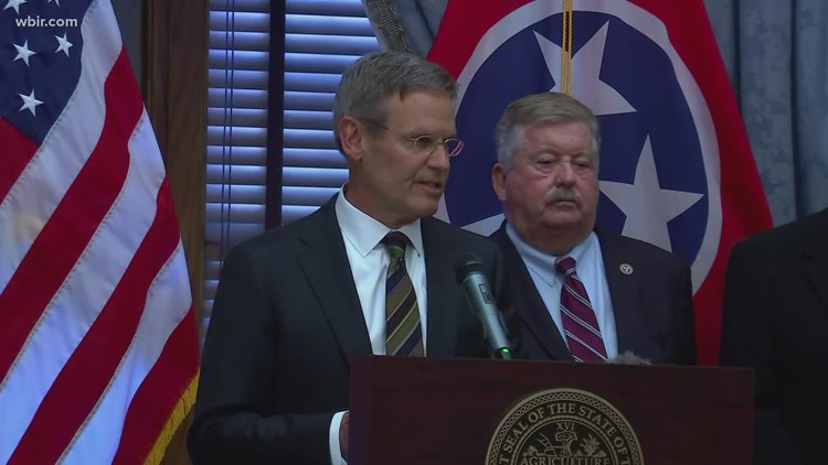 Gov. Lee ends school mask opt-out executive order after signing COVID-19 special session bills