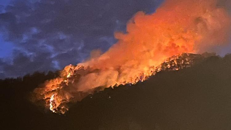 Anderson County crews fighting brush fire in Rocky Top