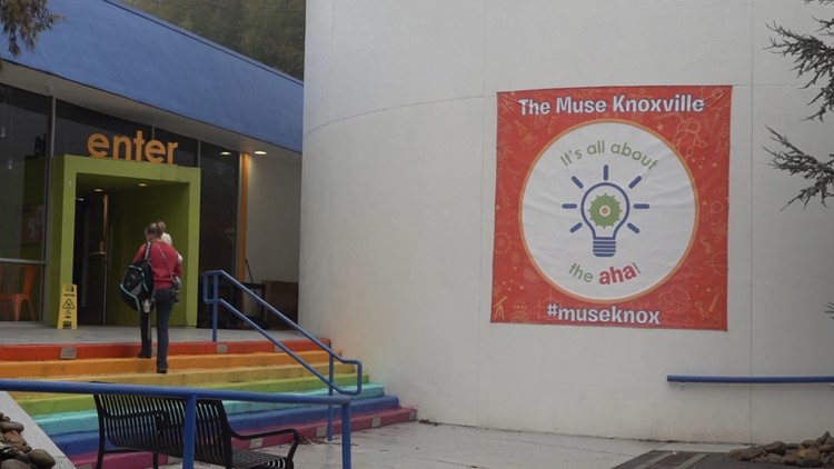 Knoxville groups work together to create bilingual play area, connecting with kids of many backgrounds