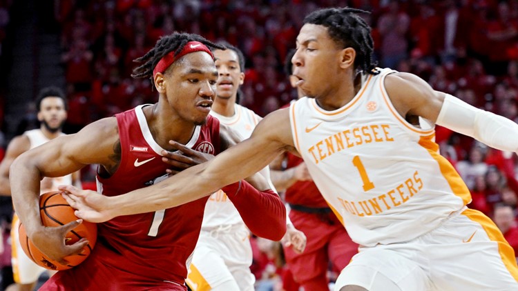 No. 16 Tennessee falls to No. 23 Arkansas, 58-48