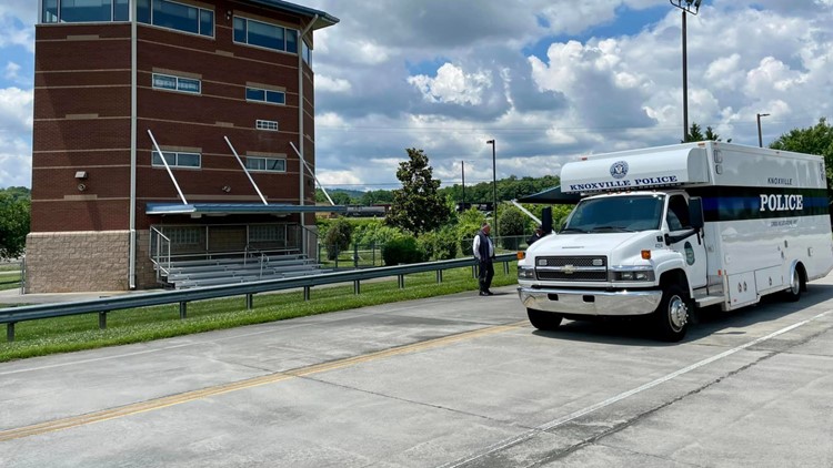 Knoxville Police Department crisis negotiators host de-escalation training for regional agencies