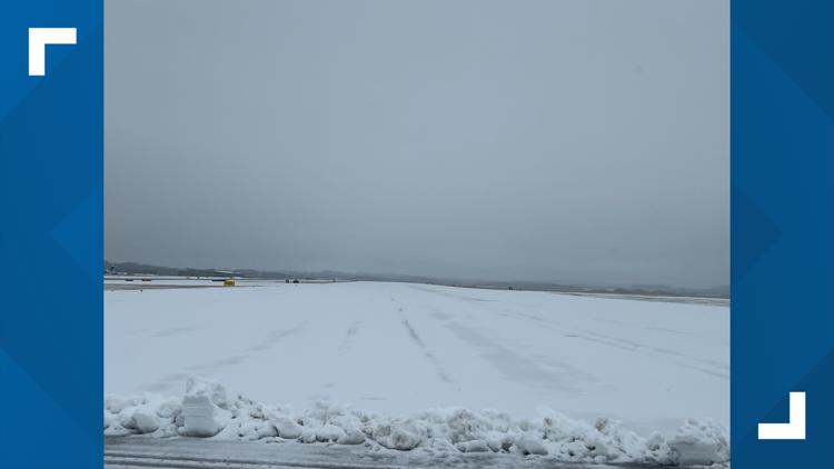 Flights grounded overnight in Knoxville Flights grounded overnight in Knoxville
