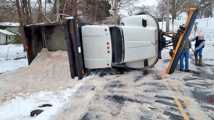 Salt truck overturns in South Knox County