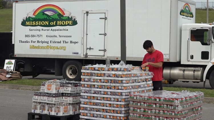 Mission of Hope and other community organizations host food distribution event in Claiborne County