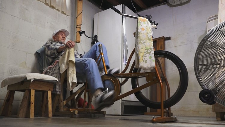 100-year-old WWII veteran hits 75,000 miles on his bike for birthday celebration