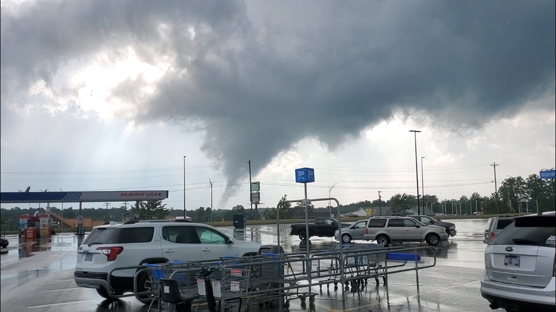 'Things started crashing': At least 4 tornadoes strike East Tennessee, leaving damage in several counties - Vimarsana News