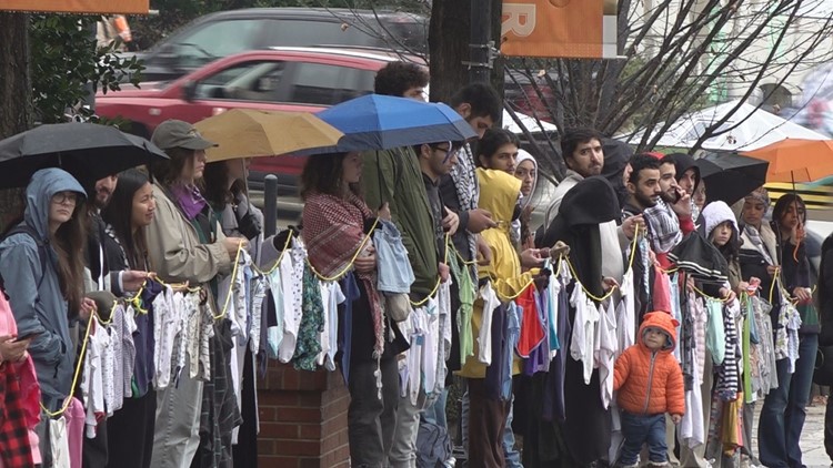 UTK group of students rally in support for Palestine, spreading awareness of their concerns while on campus