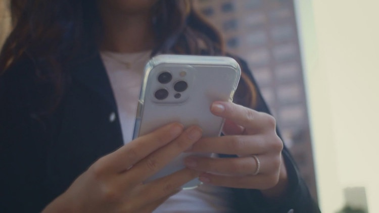 Mental Health Monday: Experts share concerns over social media usage among kids