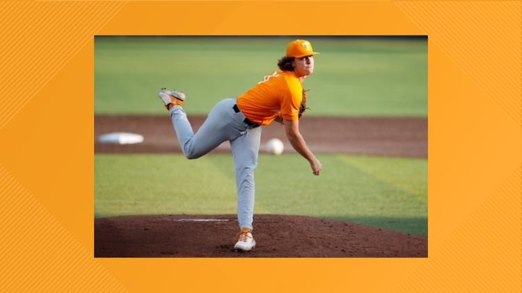 Tennessee stays alive in NCAA Tournament, beats Notre Dame 12-4 in second game of Super Regional
