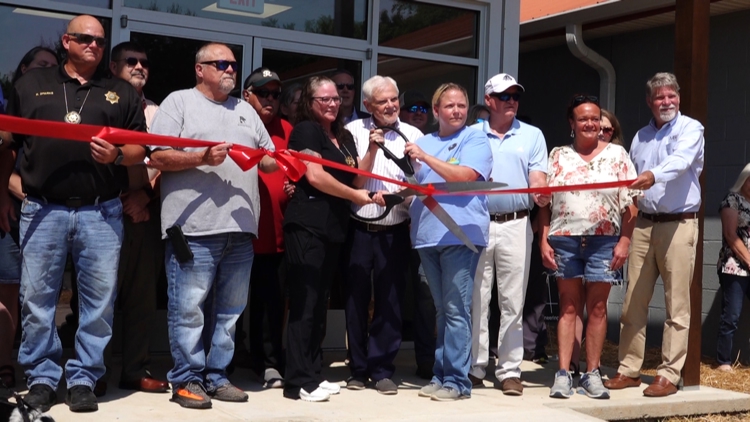 Low-cost spay and neuter clinic opens in Rockwood