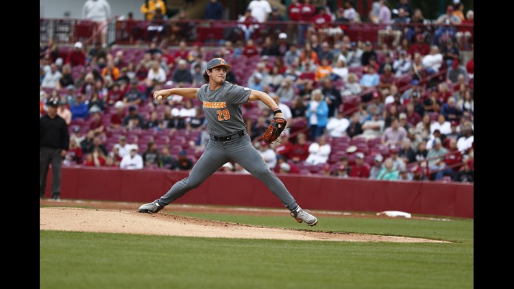 No. 18 Tennessee takes care of No. 13 South Carolina, 5-0