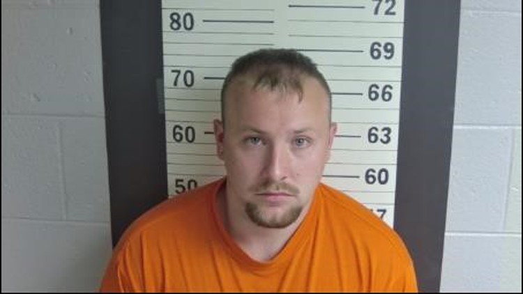 Hamblen Co. jailer charged after allegedly trying to bring drugs into jail