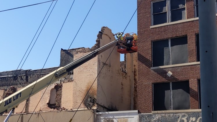 Crews start demolishing remnants of historic Parks-Belk Building in Morristown following fire